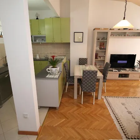 Meric Duplex * Budva
